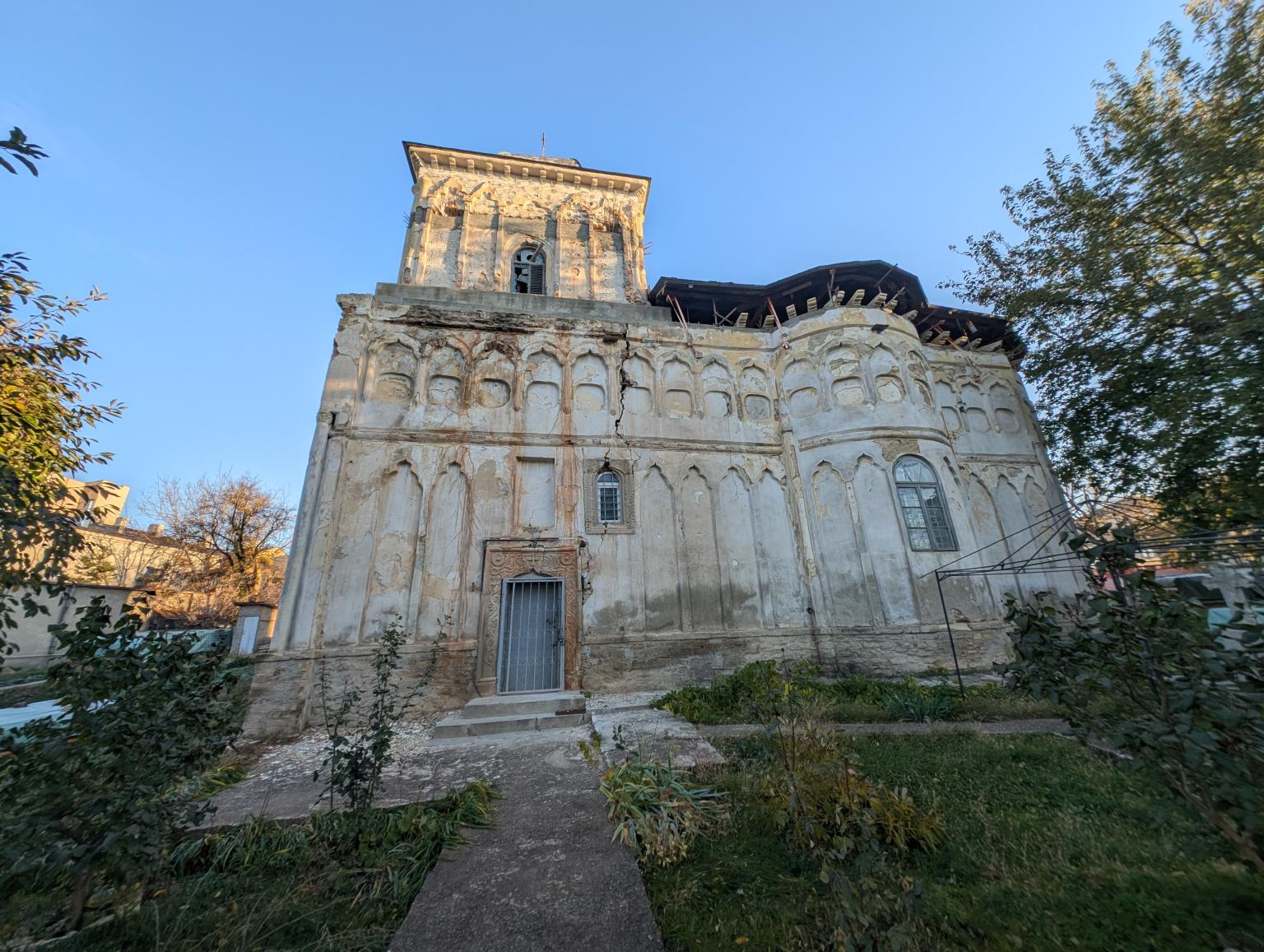 Biserica Sf. Atanasie şi Chiril