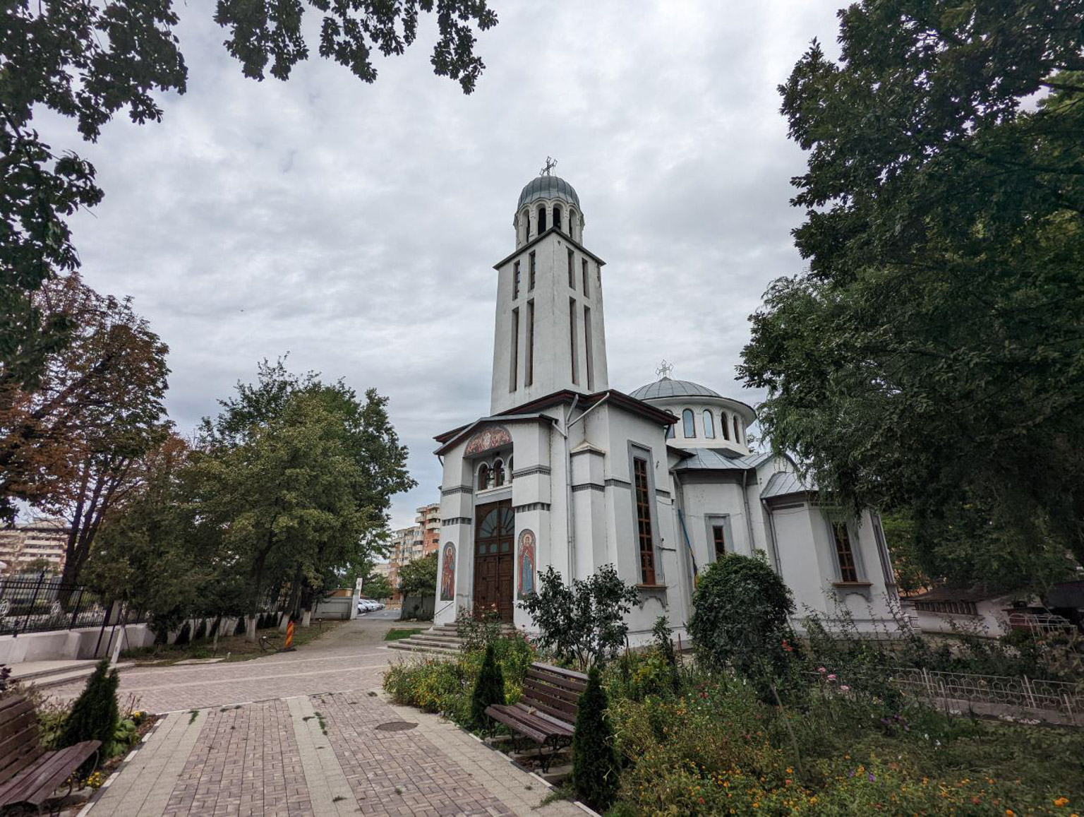 Biserica Înălţarea  Domnului" -a Eroilor