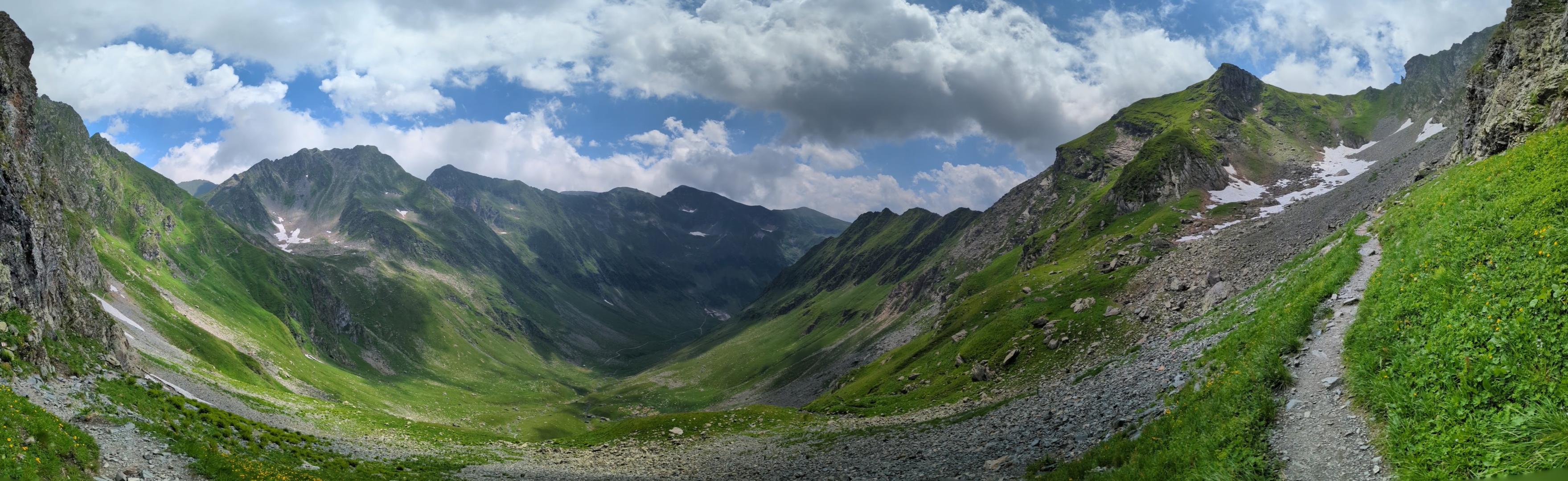 Fereastra Zmeilor - Lacul Capra