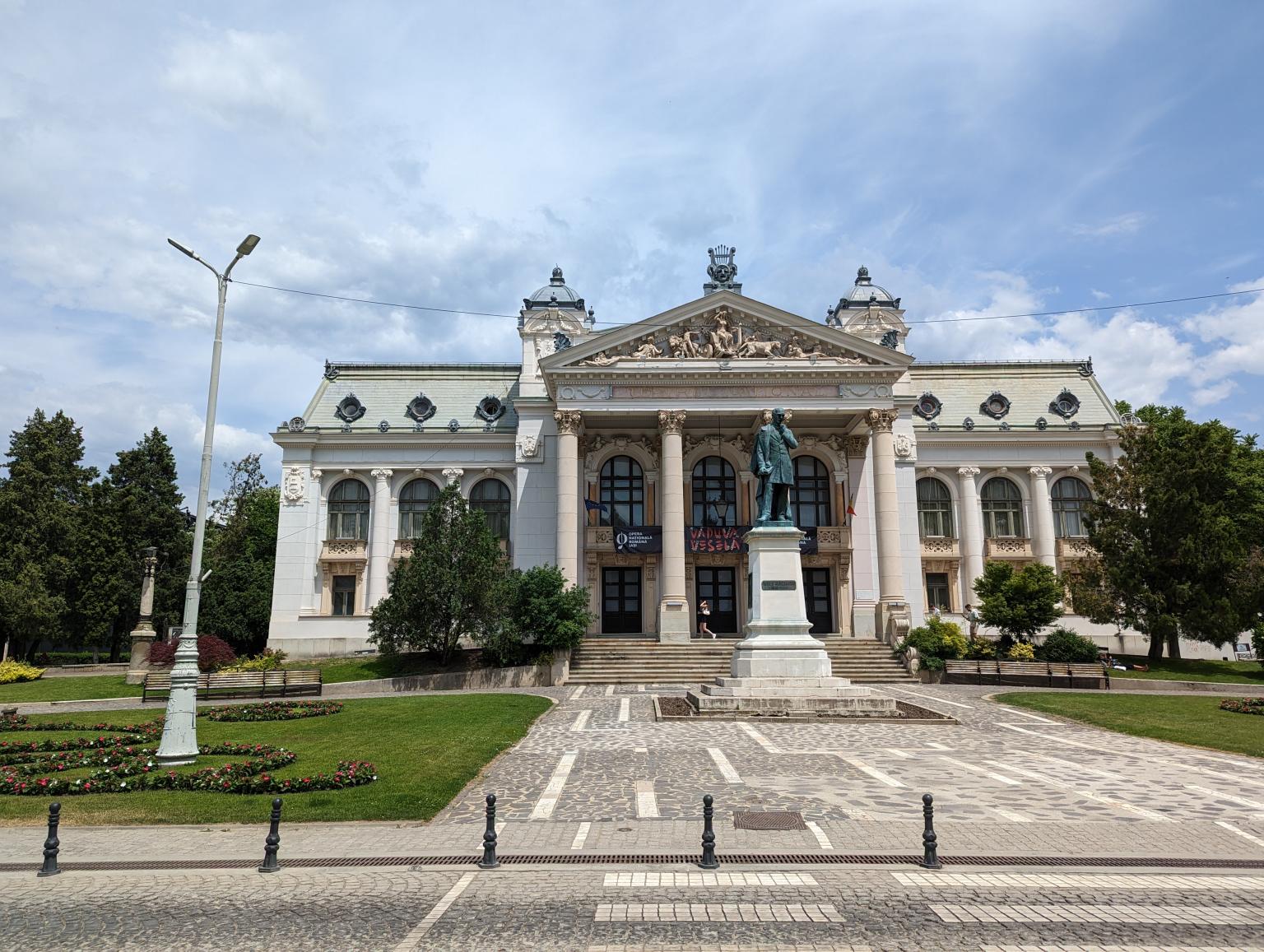 Teatrul Naţional Vasile Alecsandri
