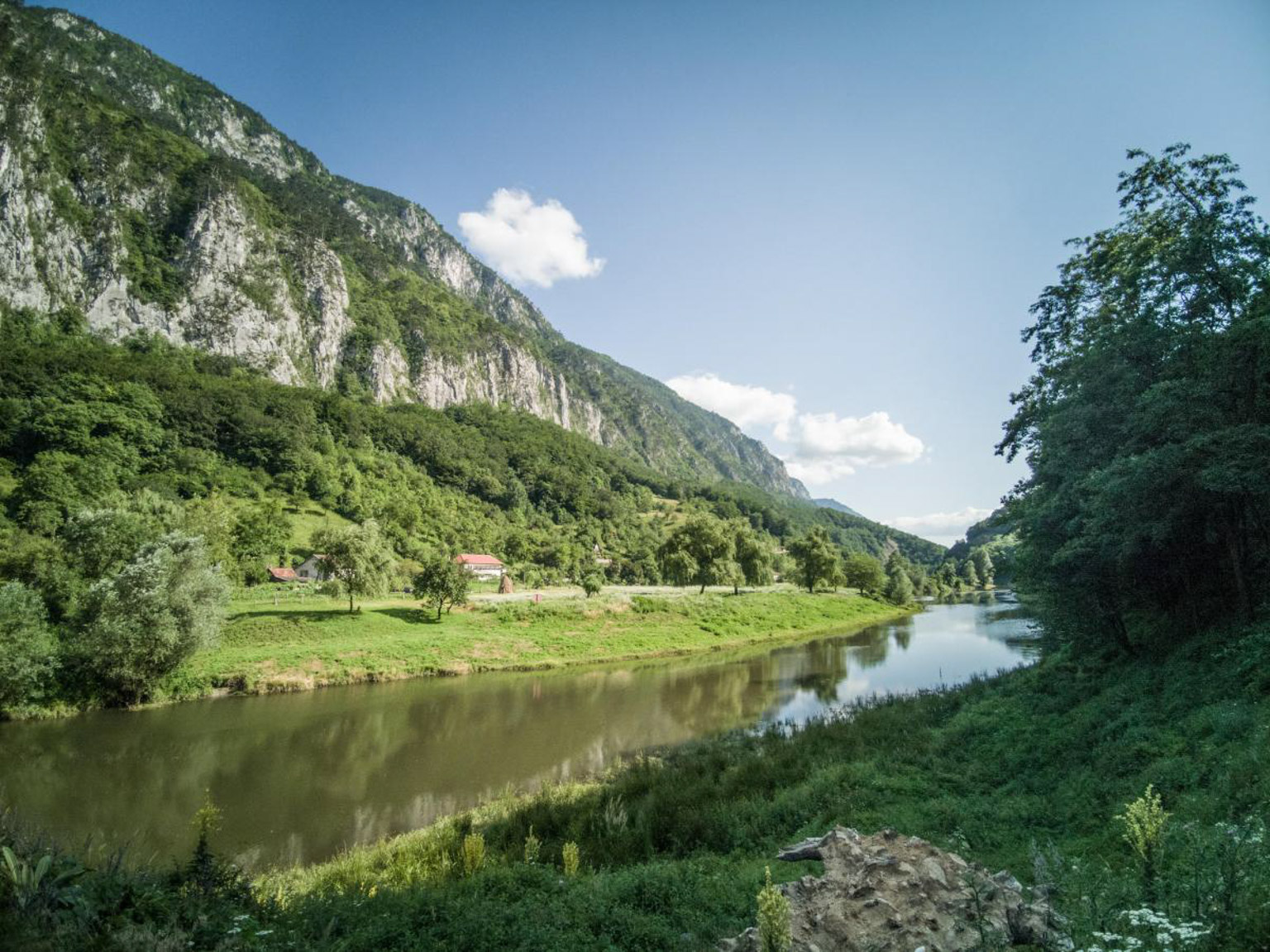 Munții Cernei