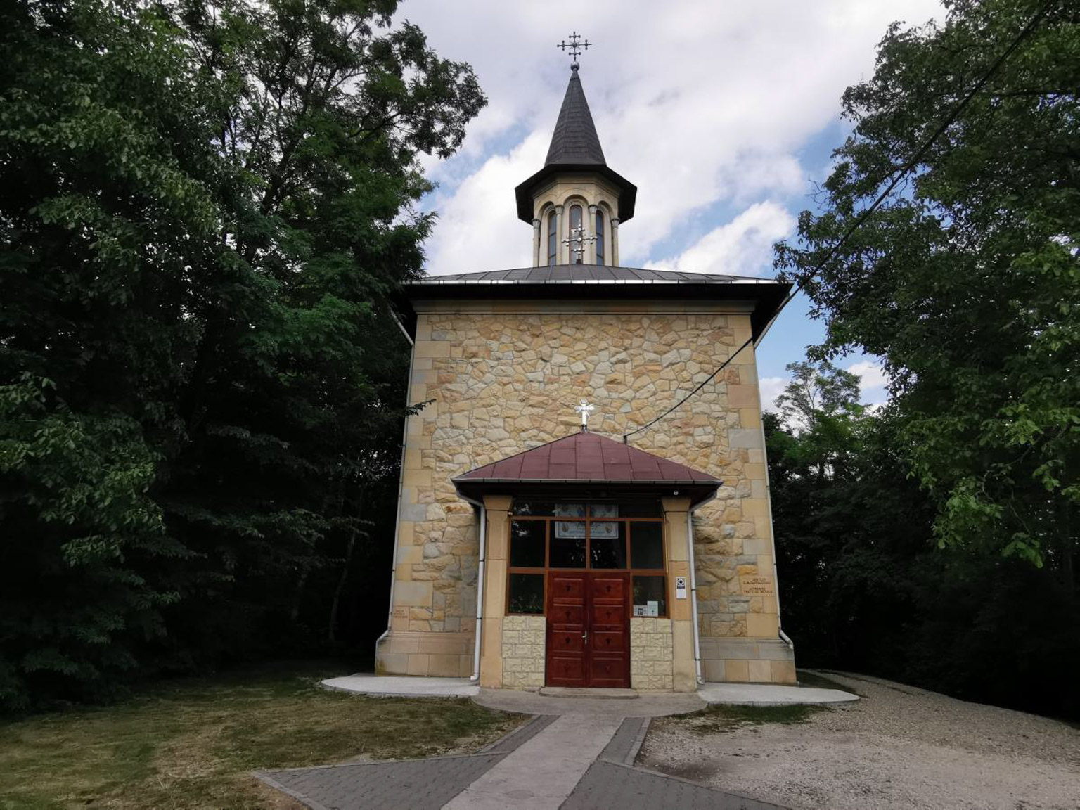 Biserica Adormirea Maicii Domnului - Flamânda