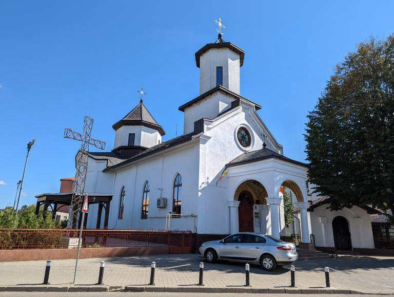Biserica Sf. Împăraţi  Constantin şi Elena - Volna