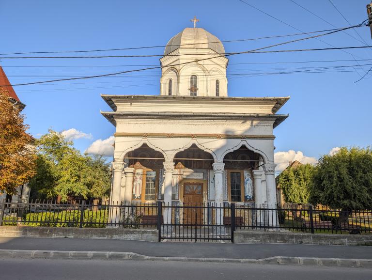 Biserica Sf. Împăraţi Constantin Şi Elena